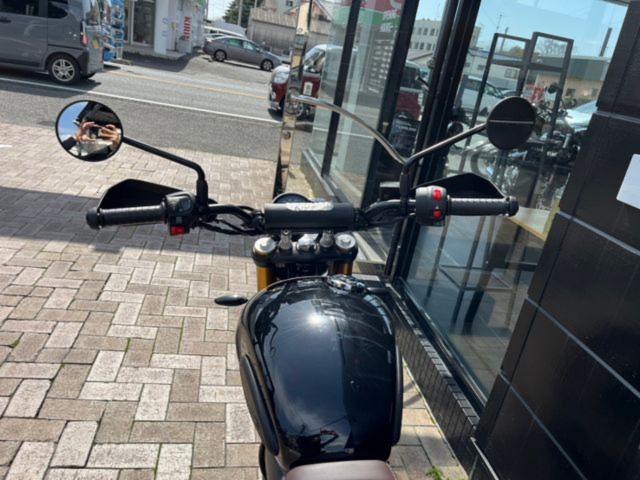 スクランブラー400X