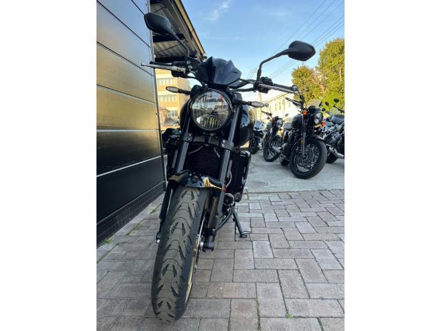 トライデント800