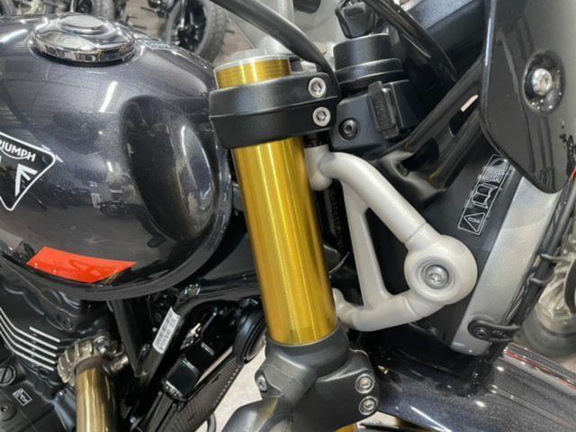 スクランブラー400XC