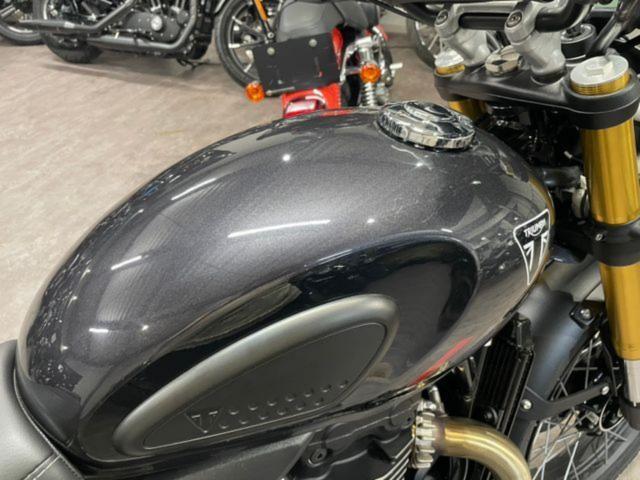 スクランブラー400XC