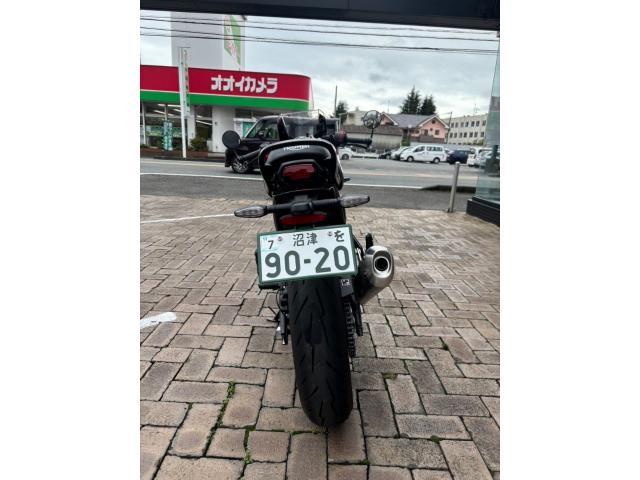 スラクストン400