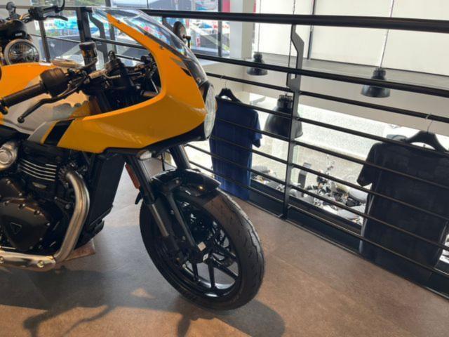 スラクストン400