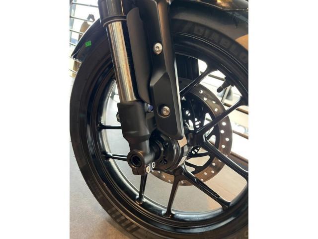 スラクストン400