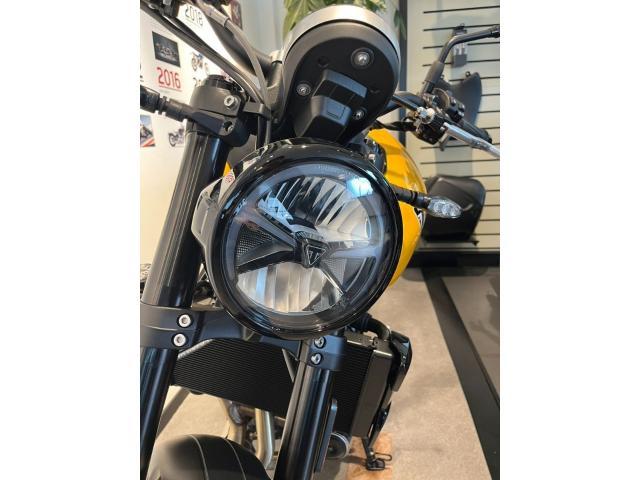 トライデント660