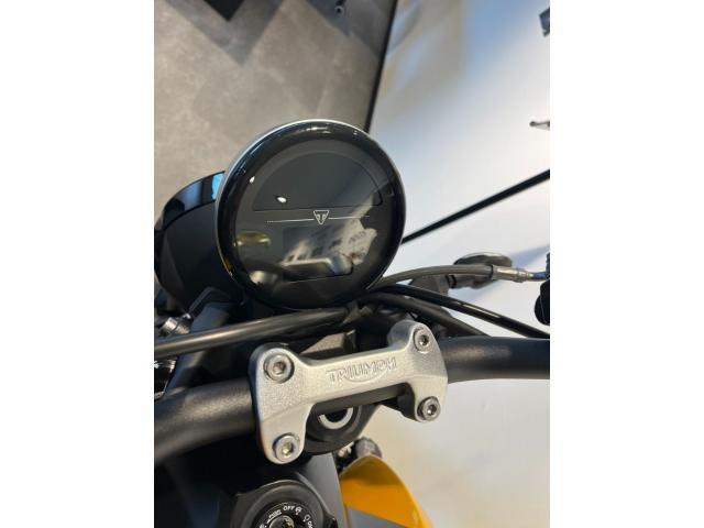 トライデント660