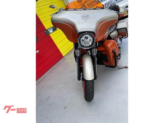 HARLEY－DAVIDSON CVO FLHTCU4 ファクトリー
