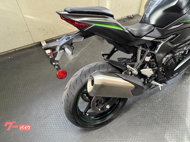 カワサキ Ninja ZX－4R SE ETC2．0・グリップヒーター