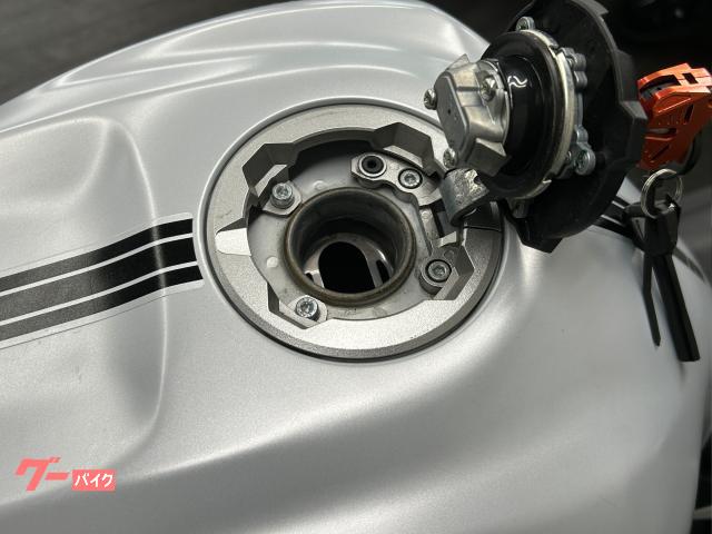 カワサキ Ninja ZX－4R SE ETC2．0 フェンダーレス