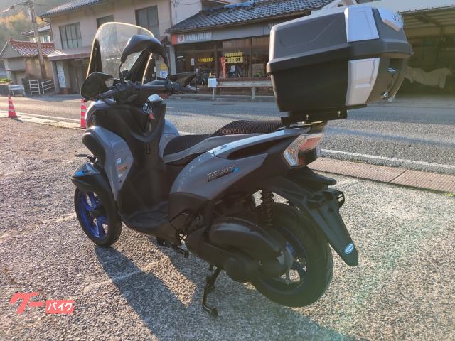 トリシティ155 ABS、ETC、グリップヒーター、車載カメラ、リアボックス　カスタム ヤマハ トリシティ155 ABS ETC グリップヒーター GIVI