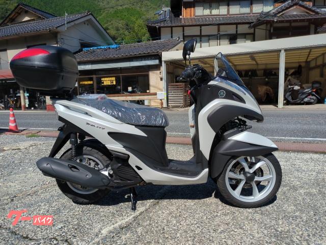 トリシティ125 GIVIテールBOX付