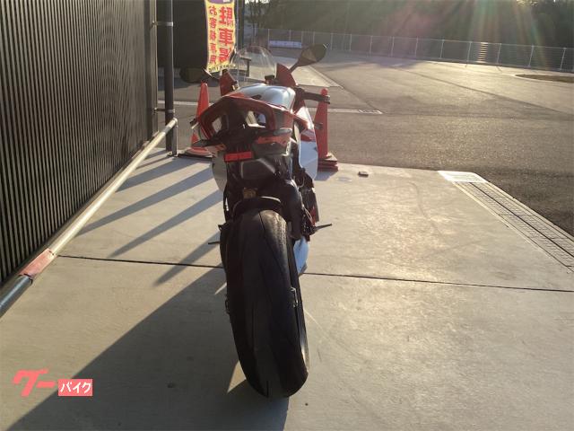 DUCATI V4 R — миниатюра 3