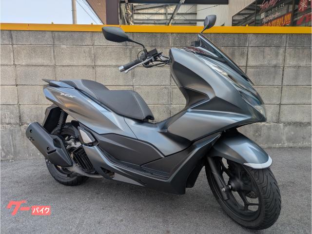 ＰＣＸ　ＪＫ０５型　２０２２年式　ワンオーナー車両　グリップヒーター付