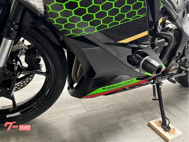 カワサキ Ninja ZX－25R SE KRT スモークスクリーン