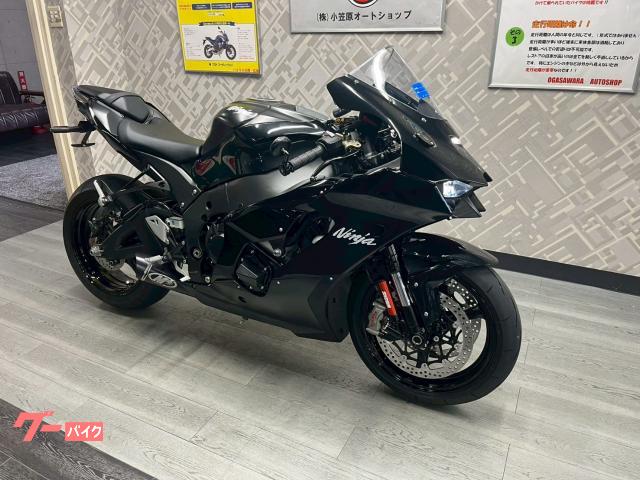 カワサキ Ninja ZX－10R オールブラック M4マフラー
