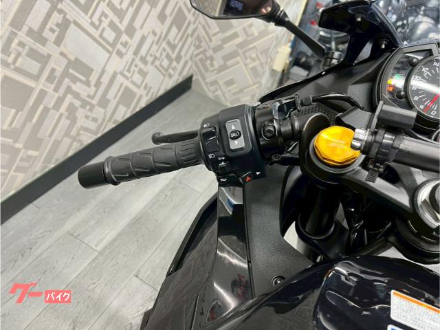 カワサキ Ninja ZX－25R ETC USB トリックスター