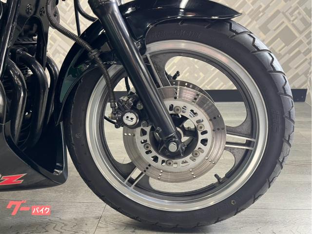 カワサキ GPZ400F 1985年モデル フェンダーレス シート