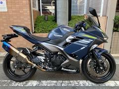 カワサキ　Ｎｉｎｊａ　４００ＥＴＣ　トリックスターマフラー　社外レバーグリップエンド付