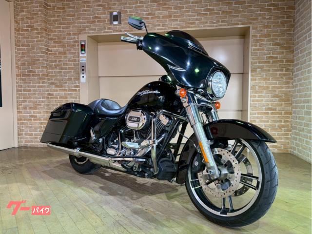 ＦＬＨＸ　ストリートグライド　２０１４年モデル　ＥＴＣ　バガーキット　ポールヤフィーハンドル
