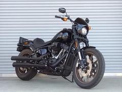 ＨＡＲＬＥＹ−ＤＡＶＩＤＳＯＮ　ＦＸＬＲＳ　ソフテイル　ローライダーＳ　２０２４年モデル　ヘッドライトバイザー　ＬＥＤライト　クルーズコントロール　Ｍ８−１１７