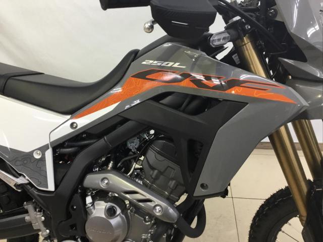 ホンダ ＣＲＦ２５０Ｌ シート高８３０ｍｍ ＡＢＳ ２０２３年モデル スウィフトグレー｜昭和ホンダ販売（株）｜新車・中古バイクなら【グーバイク】