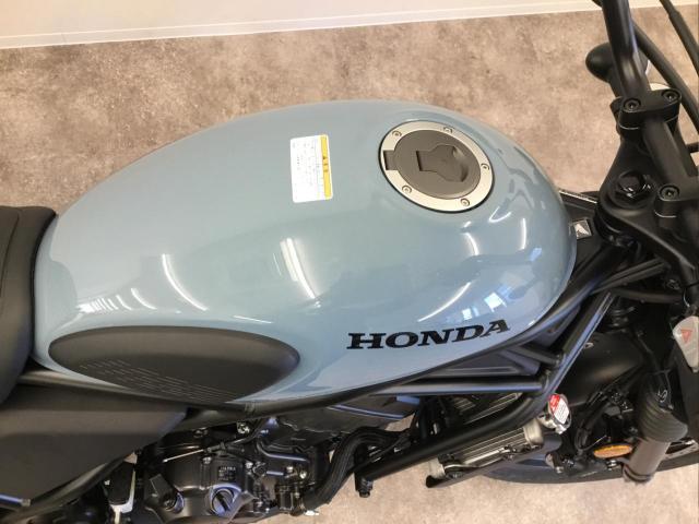 <うめ>ホンダCL250 MC57純正ガソリンタンク　パールカデットグレー ホンダ CL250 2026年モデル パールカデットグレー｜昭和