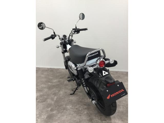 ホンダ ダックス125 ABS 2026年モデル パールホライゾン