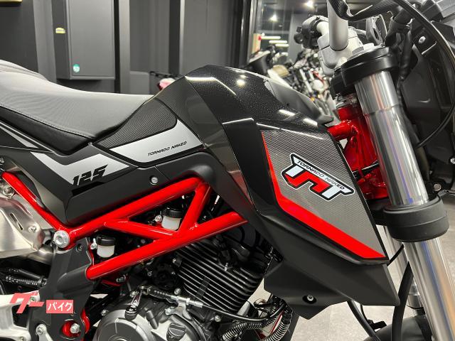 BENELLI TNT125 ブラック 正規輸入モデル 5速ミッション