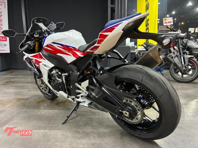 Honda CBR1000RR-R SP 30 ETC USB 2022 — миниатюра 6