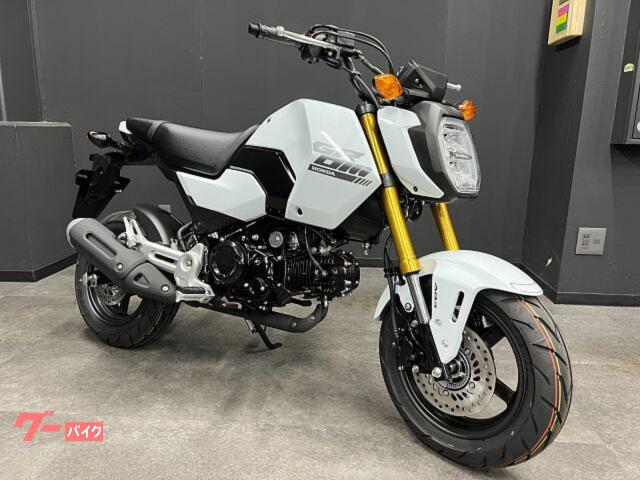 グロム　２０２４年　現行モデル　ＡＢＳ　ギヤポジションインジケーター内蔵メーター　前後ディスクブレーキ　シート高７６１ｍｍ　ＬＥＤ