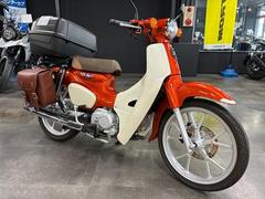 ホンダ　スーパーカブ１１０　２０２２年モデル　ＧＩＶＩ製トップケース　サイドバッグ左右装備　ＡＢＳ　ギヤポジションインジケーター内蔵メータ