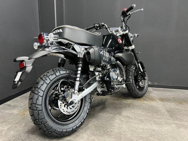 HONDA バイクシート ブラック モンキー125　純正　2025年モデル ホンダ新型「モンキー125」詳細判明！ カワイイ短足スタイルに