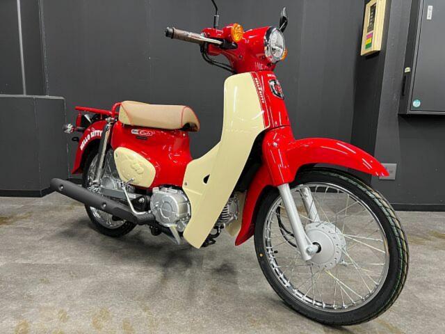 ホンダ スーパーカブ50 ハローキティ50周年限定モデル 4速 