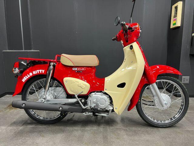 ホンダ スーパーカブ50 ハローキティ50周年限定モデル 4速