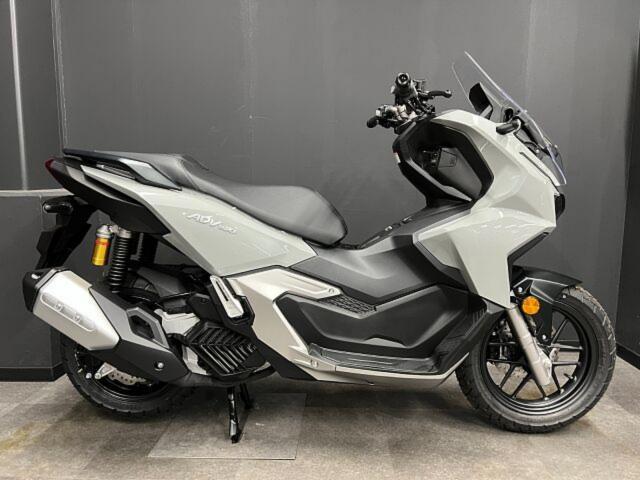 ホンダ ADV160 2025年モデル ABS eSP＋エンジン