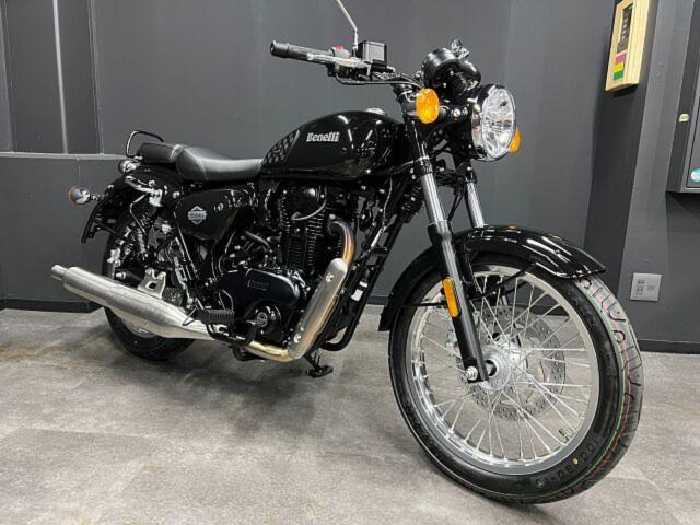BENELLI インペリアーレ400 ベネリジャパン正規輸入モデル