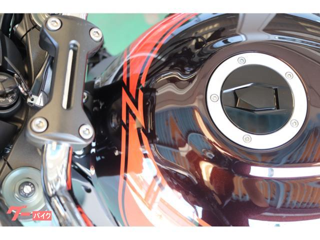カワサキ Z900RS 火の玉カラー フェンダーレス エンジン