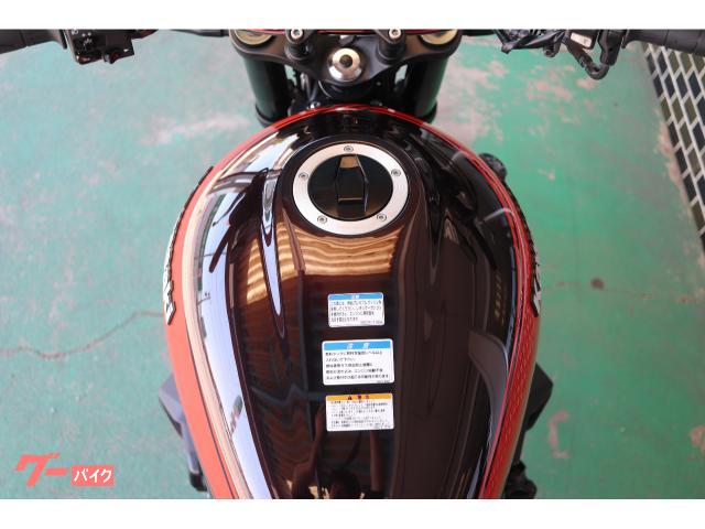 カワサキ Z900RS 火の玉カラー フェンダーレス エンジン