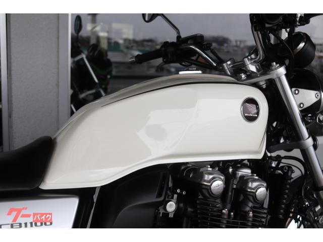 ホンダ CB1100 ABS パールミルキーホワイト 社外レバー｜（株