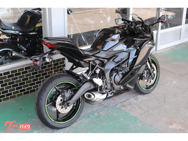 カワサキ Ninja ZX－25R ABS ノーマル ブラック フロント
