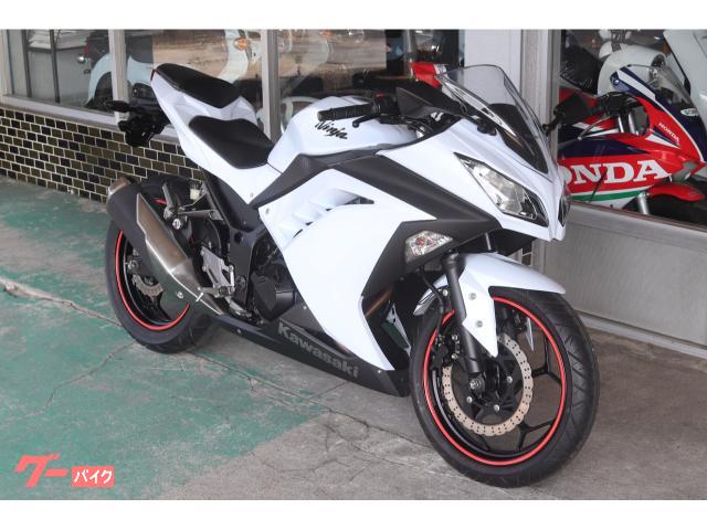 白 カワサキ Ninja 250 EX250L型 2013年モデル