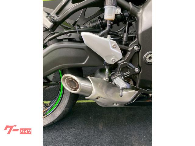 カワサキ Ninja ZX－25R SE エンジンスライダー／ETC