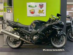 カワサキ　ＺＺ−Ｒ１４００　バックステップ／エンジンスライダー／ＥＴＣ２．０／カーボンパーツ多数
