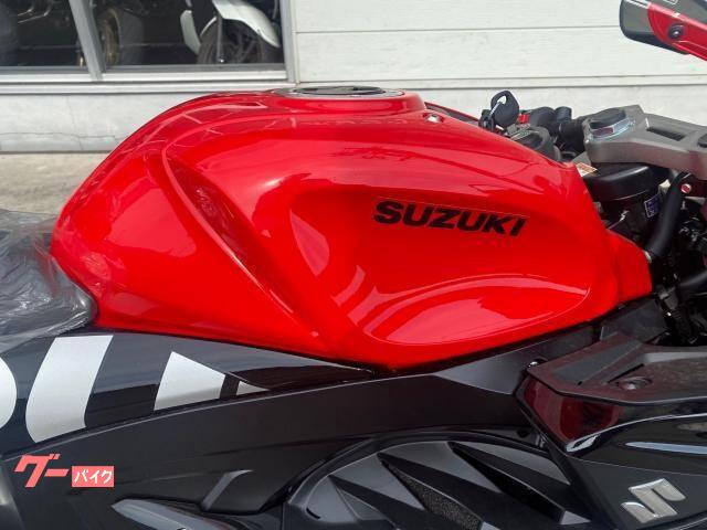 GSX-R125 タンク 赤 新品未使用 スズキ GSX－R125 2023モデル ABS ストロンガーレッド