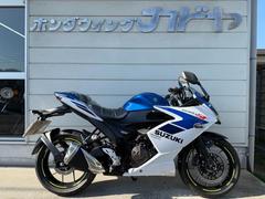 スズキ　ＧＩＸＸＥＲ　ＳＦ　２５０　トリトンブルーメタリック／パールグレッシャーホワイト　２０２５年モデル