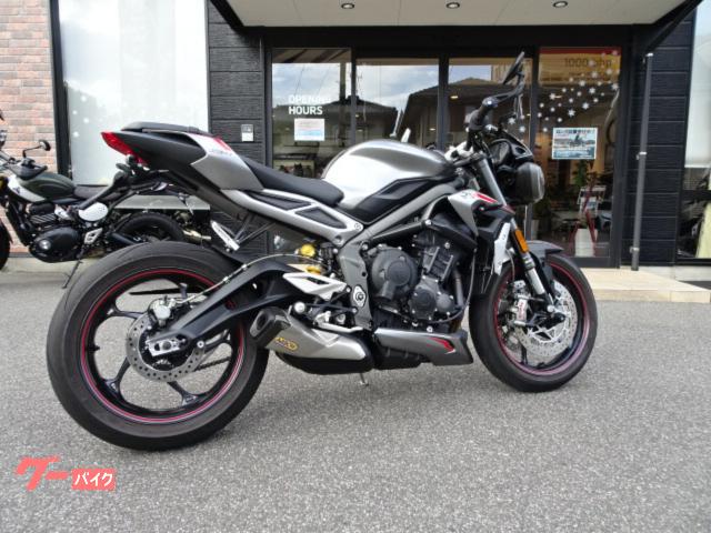 Competition Werkes トライアンフ ストリートトリプル RS Competition
