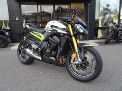 ＴＲＩＵＭＰＨ　ストリートトリプル７６５　モト２エディション　２０２４年モデル　ＥＴＣ　フロントオーリンズアジャスタブル　日本導入１００台モデル