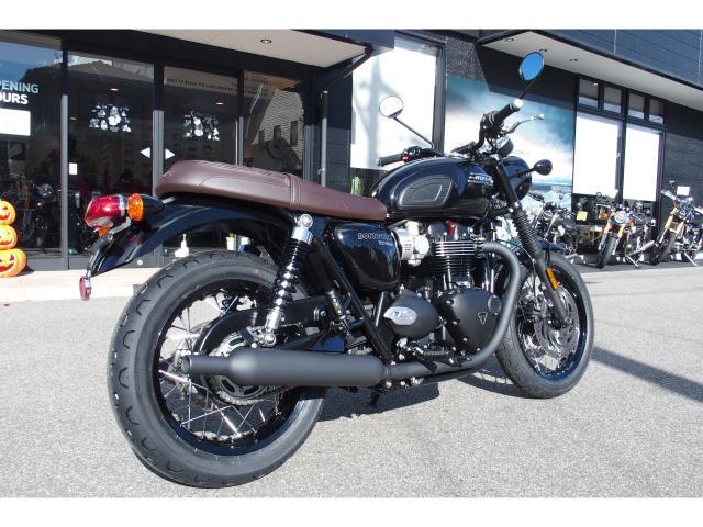 TRIUMPH ボンネビルT120ブラック ジェットブラック