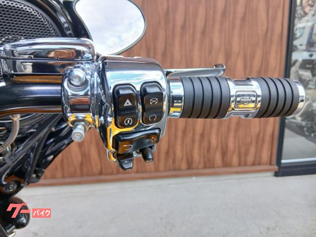 HARLEY－DAVIDSON CVO FLHXSE ストリート