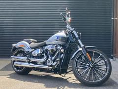 ＨＡＲＬＥＹ−ＤＡＶＩＤＳＯＮ　ＦＸＢＲ　ソフテイル　ブレイクアウト　２０２３年モデル　ドラッグスタイル　２４０ｍｍリアタイヤ　ＬＥＤライト　ＢＥＧ