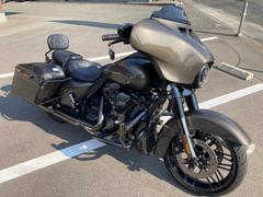 ＨＡＲＬＥＹ−ＤＡＶＩＤＳＯＮ　ＣＶＯ　ＦＬＨＸＳＥ　ストリートグライド